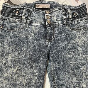 Trendy High Rise Acid Wash Jeans